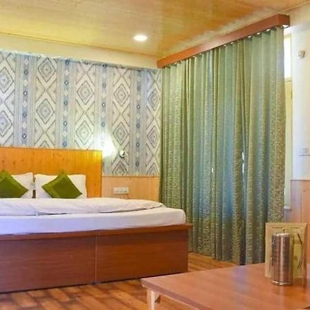 Hotel Seraj International Manāli Kültér fotó