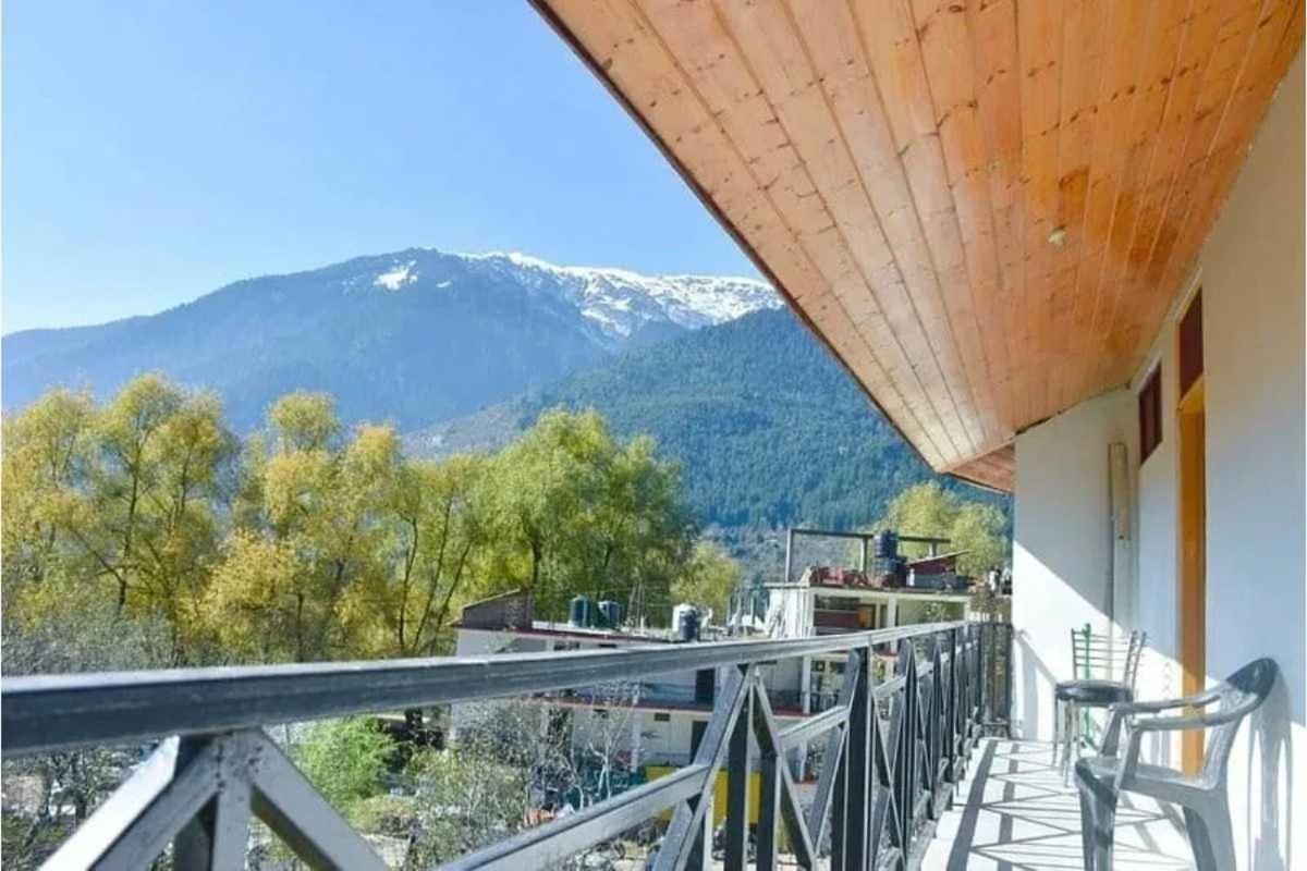 Hotel Seraj International Manāli Kültér fotó