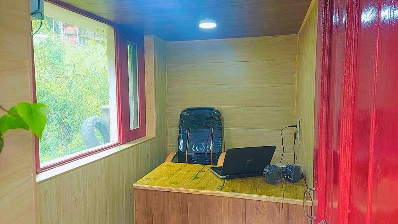Hotel Seraj International Manāli Kültér fotó