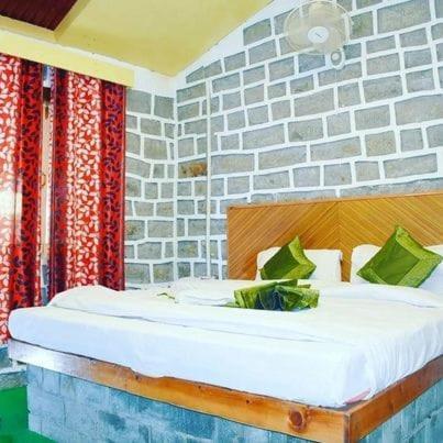 Hotel Seraj International Manāli Kültér fotó