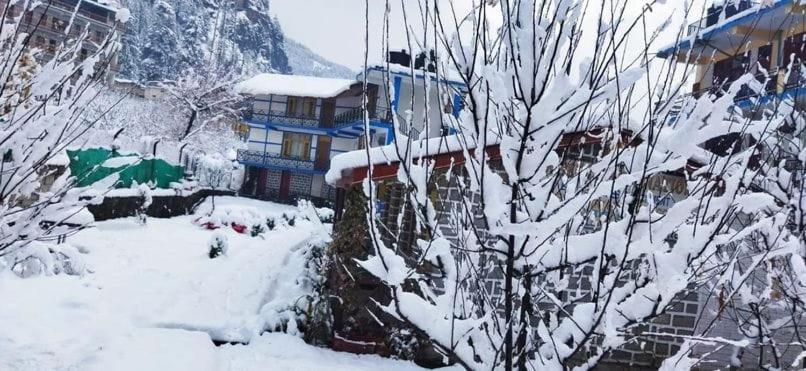 Hotel Seraj International Manāli Kültér fotó